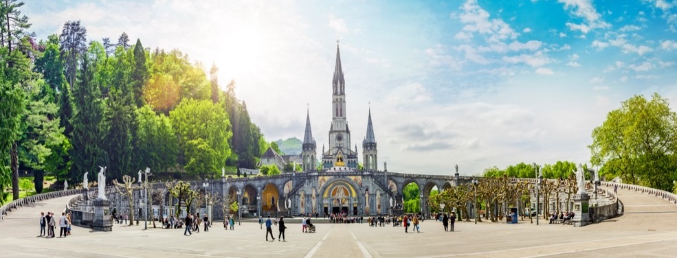 The Essentials of Lourdes