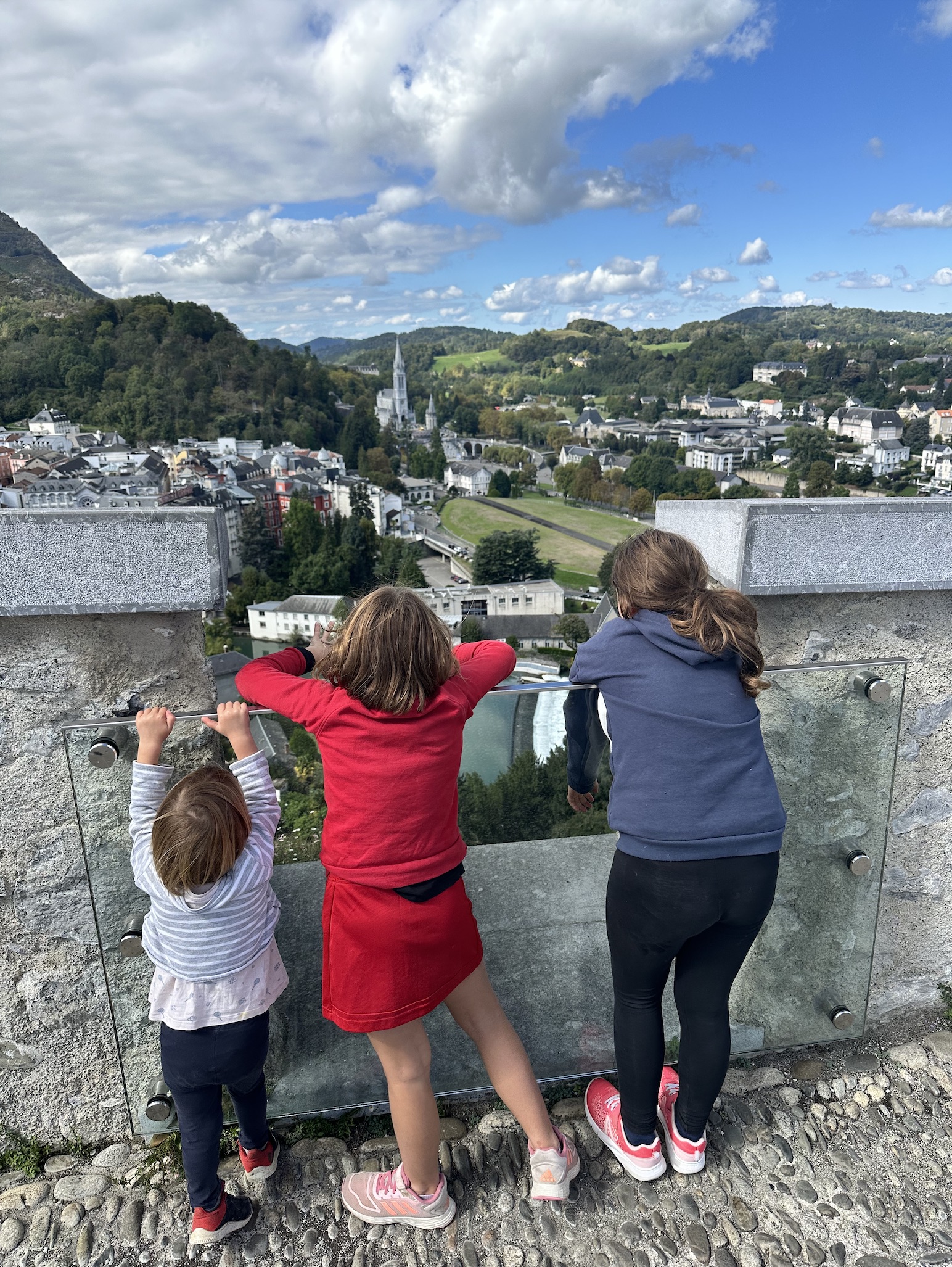 Family Tour Lourdes
